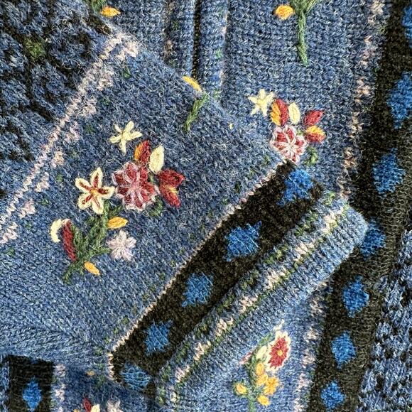 Newton Trading Co Blue Floral Shetland Wool Zip Sweater Womens Medium Grandma - Picture 8 of 16